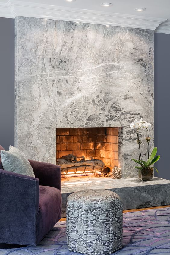 Marble fireplace: style, luxury and reliability